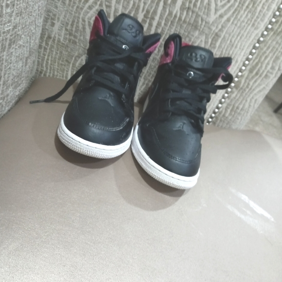 Nike Jordan 1 Mid Velvet Athletic Shoes/Sneakers - Picture 7 of 8
